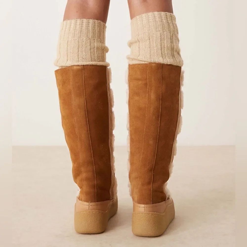 Wilder Mukluk Boots/ size 9 - Picture 3 of 16